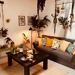 Cuarto Botanico - Shared Pool - Island Location - 10 Mins Drive To Famara And La Santa Appartement *