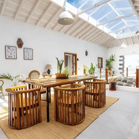 Cuarto Botanico - Shared Pool - Island Location - 10 Mins Drive To Famara And La Santa Appartement Tiagua