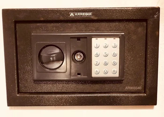 Cuarto Botanico - Shared Pool - Island Location - 10 Mins Drive To Famara And La Santa Tiagua